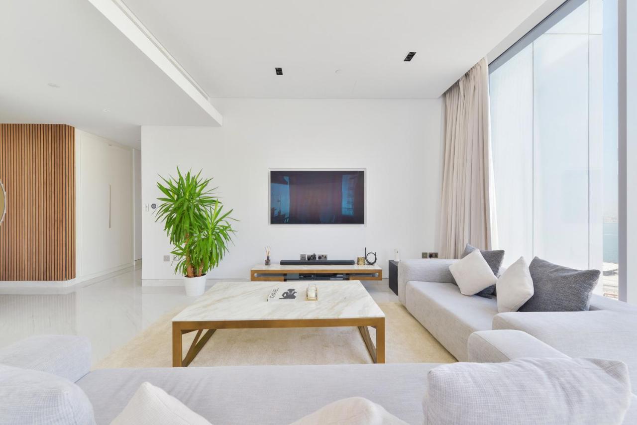 Spectacular 3 Bedroom Condo With Maids Room Facing The Dubai Eye المظهر الخارجي الصورة