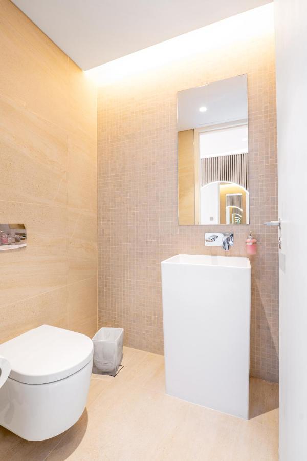 Spectacular 3 Bedroom Condo With Maids Room Facing The Dubai Eye المظهر الخارجي الصورة